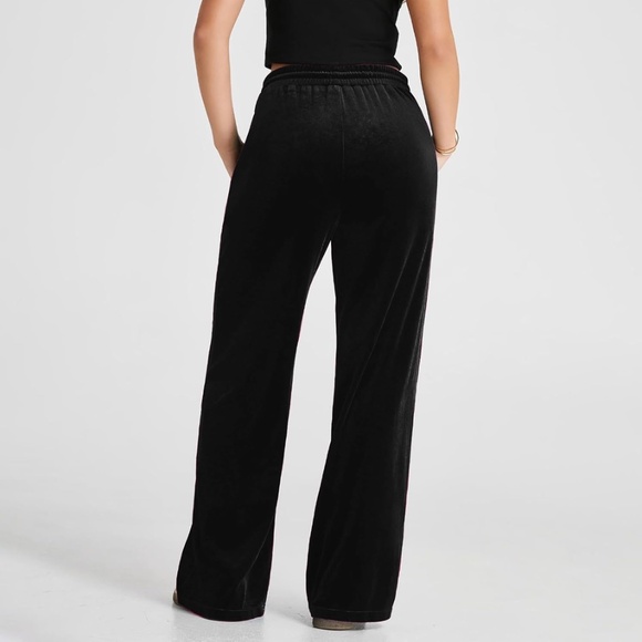 Blank NYC XL & XXL Velvet Pleated Wide-Leg Trousers Navy & Black - Picture 5 of 7